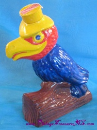 Image for Heritage China Parrot-shaped Vintage 1969 Ezra Brooks Figural Liquor Decanter Bottle <b><span style='color:red'> *****PRIORITY MAIL SHIPPING INCLUDED – DOMESTIC ORDERS ONLY!***** </span></b><span style='color:purple'>