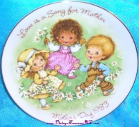 Avon Mother's Day Vintage 1983 'Love is a Song for Mother' Collector Plate <b><span style='color:red'> *****FIRST CLASS SHIPPING INCLUDED – DOMESTIC ORDERS ONLY!***** </span></b><span style='color:purple'> Image for Avon Mother's Day Vintage 1983 'Love is a Song for Mother' Collector Plate <b><span style='color:red'> *****FIRST CLASS SHIPPING INCLUDED – DOMESTIC ORDERS ONLY!***** </span></b><span style='color:purple'>