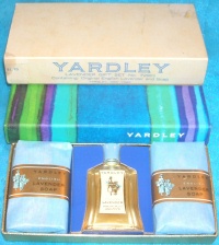 Image for Yardley English Lavender Vintage Boxed Soaps & Perfume Gift Set No. 72901 <b><span style='color:red'>*****FIRST CLASS SHIPPING INCLUDED – DOMESTIC ORDERS ONLY!***** </span></b><span style='color:purple'>